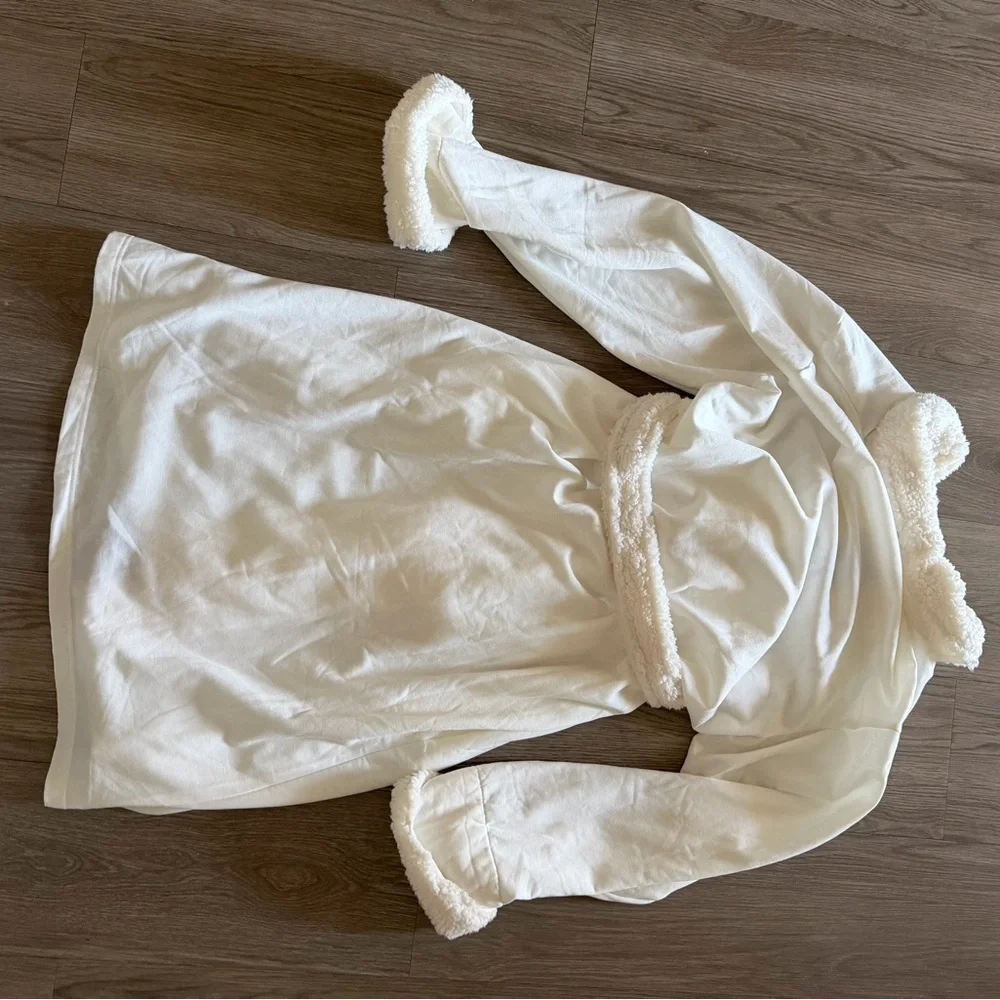 Pottery Barn Robe - Picture 2 of 4